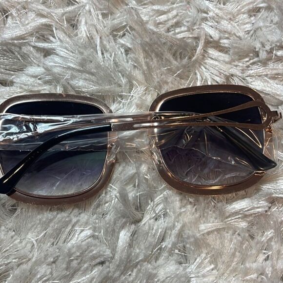 Oversized Rhinestone Square Frame Sunglasses - Picture 7 of 7